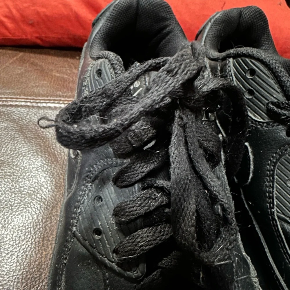 Nike Boys Air Max 90 CD6864-001‎ Black Casual Shoes Sneakers Size 6.5Y